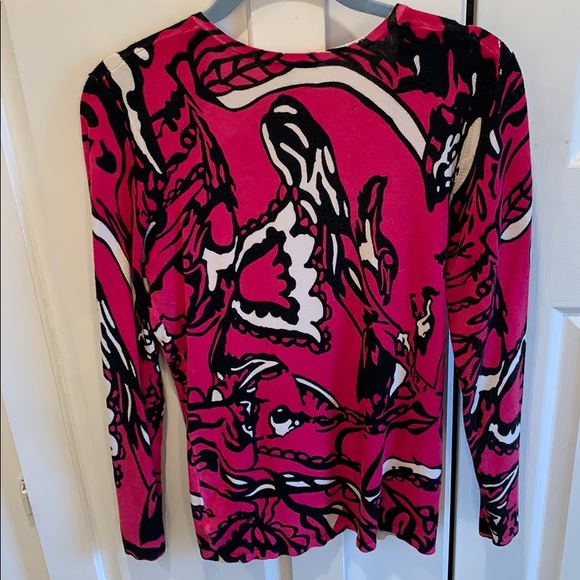 Sweater - Picture 4 of 4